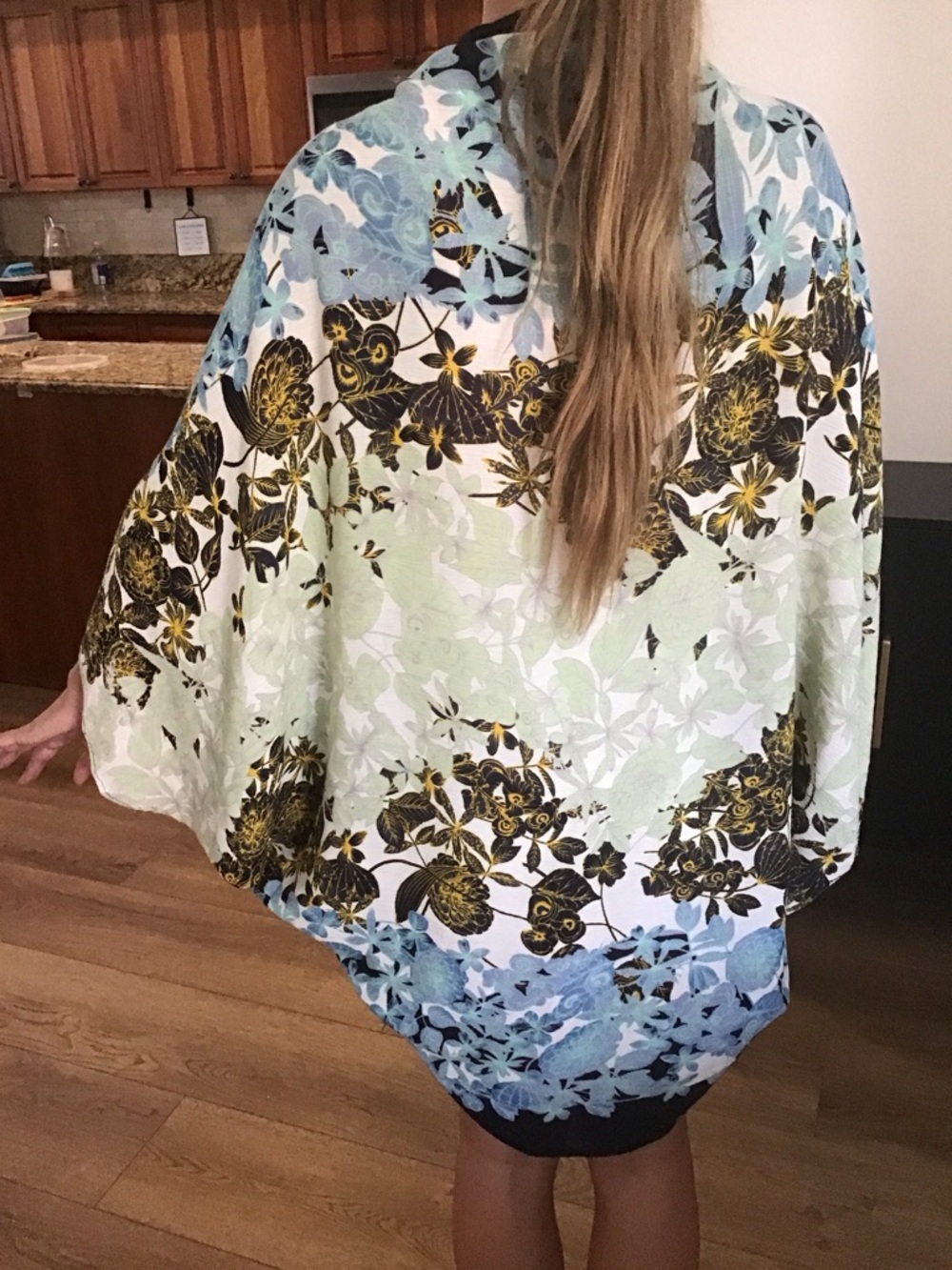 Roffe Accessories beautiful women’s floral sheer boho kimono wrap scarf overlay - Picture 2 of 16